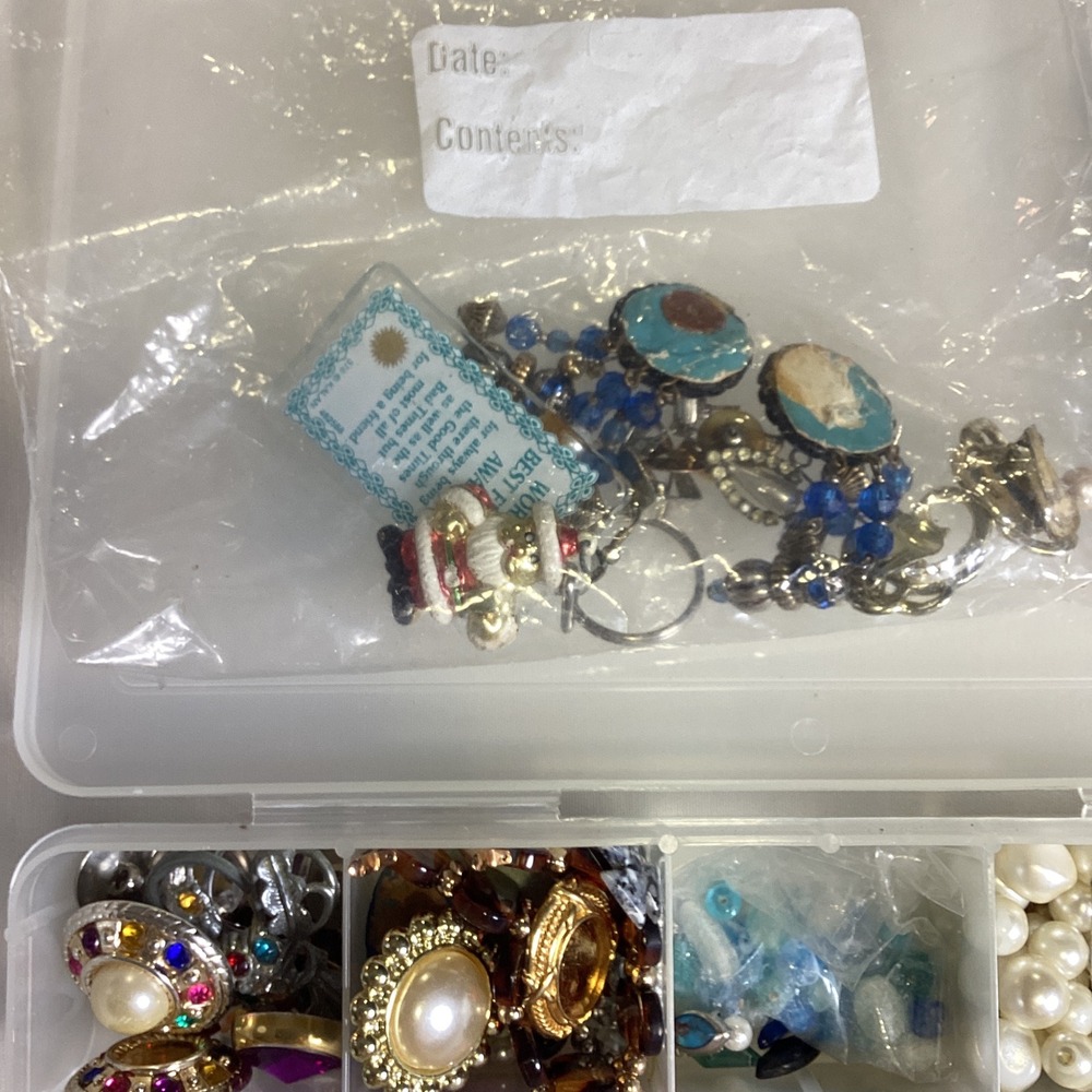 Bulk Jewelry Making Lot Beads Charms Findings Craft Supplies Case - Picture 5 of 5